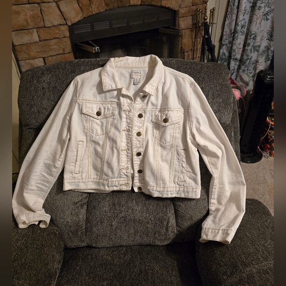 Forever 21 Off-White Cropped Denim Jacket - Picture 1 of 6